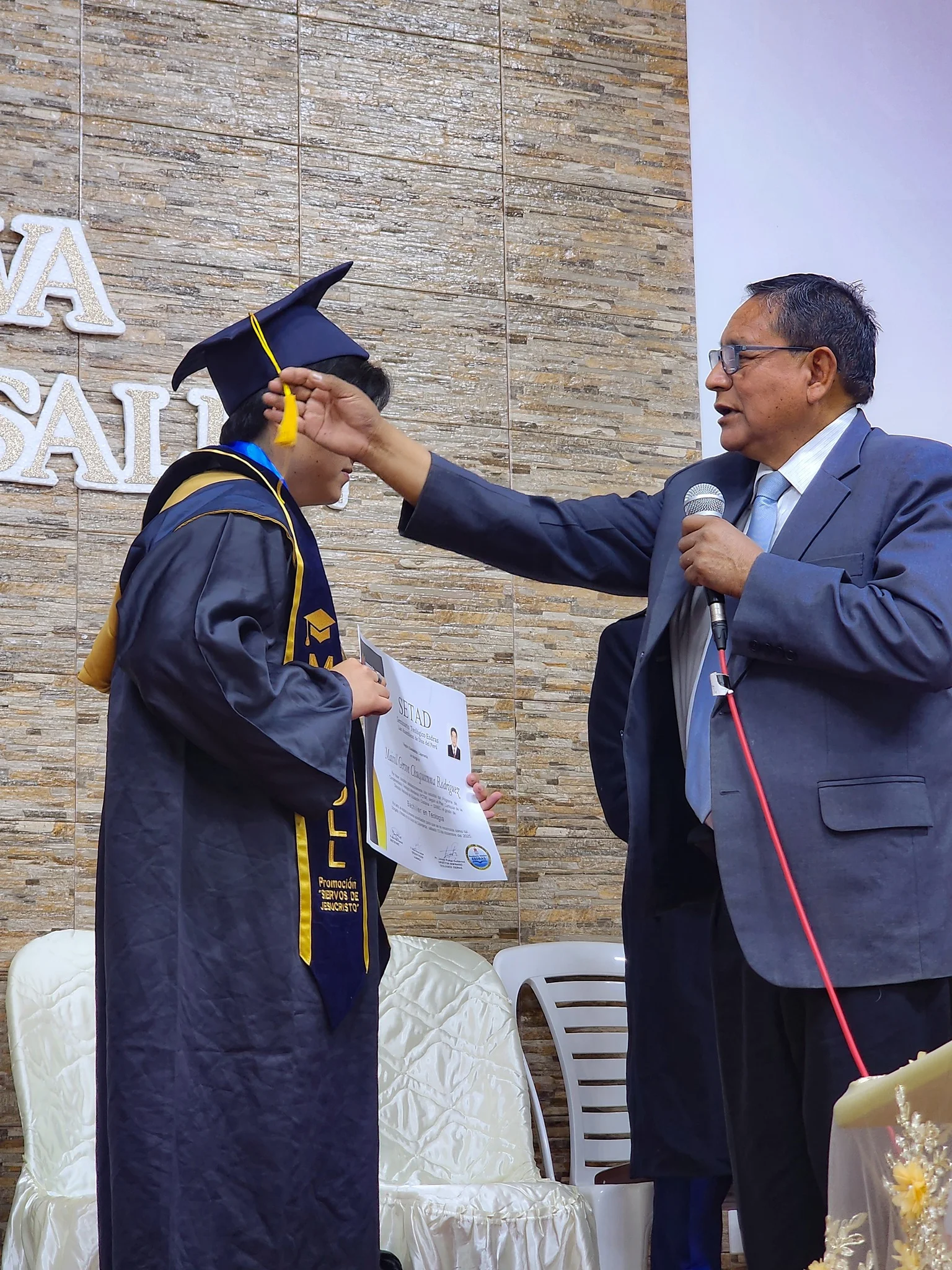 Graduación estudiante